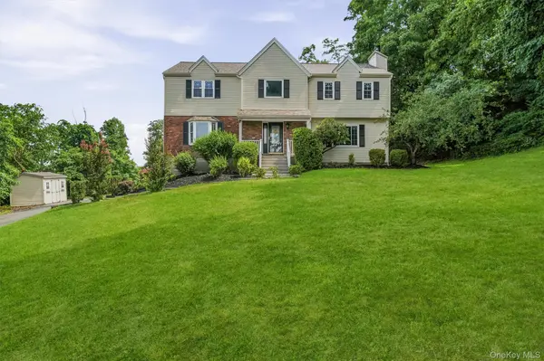 26 Sebastian CT, Hopewell Junction, NY 12533