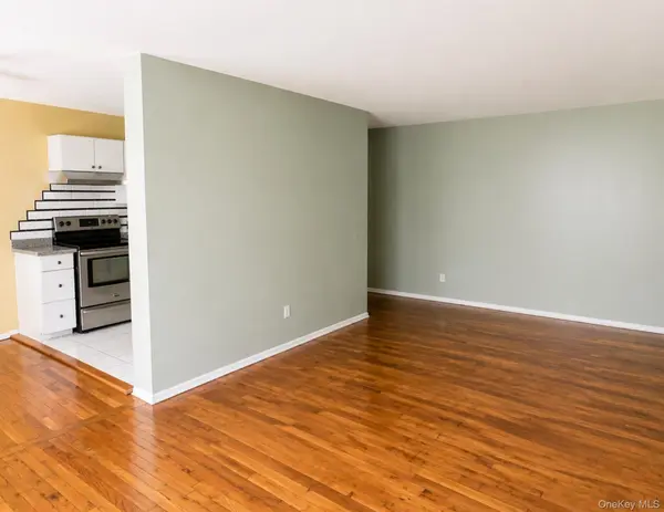 2453 D Union BLVD #4A, Islip, NY 11751