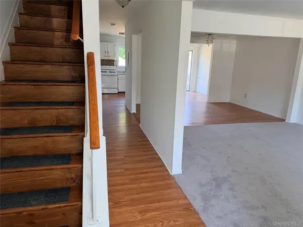 276 Temple Hill RD #906, New Windsor, NY 12553