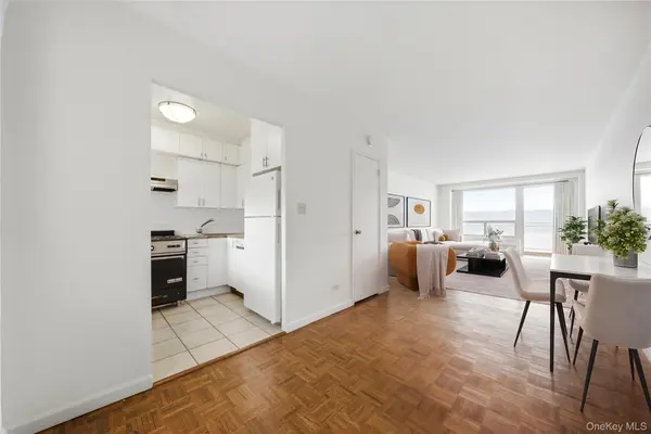 2575 Palisade AVE #11J, Bronx, NY 10463