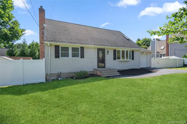325 Harrison AVE, Miller Place, NY 11764