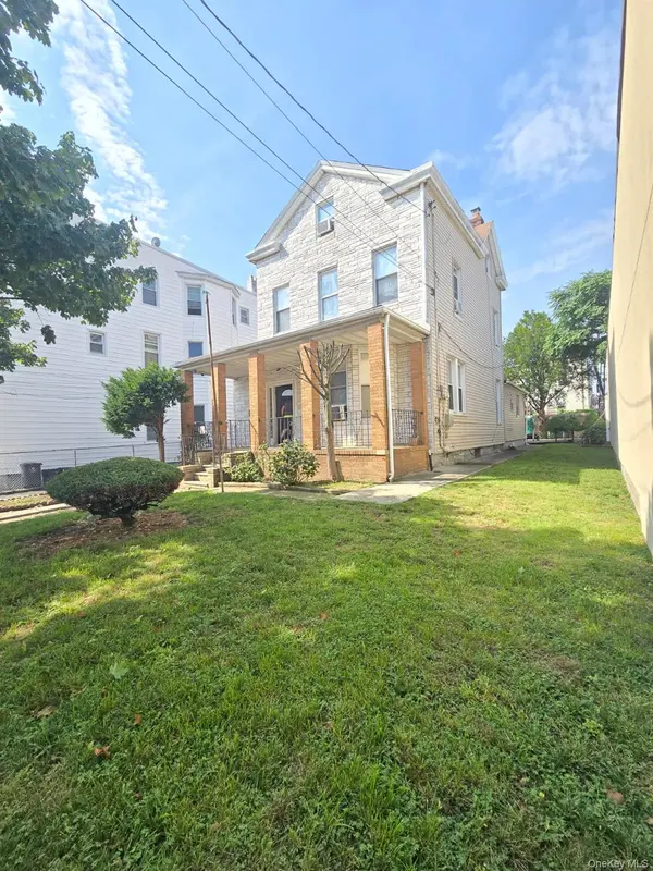 9734 86th ST, Ozone Park, NY 11416