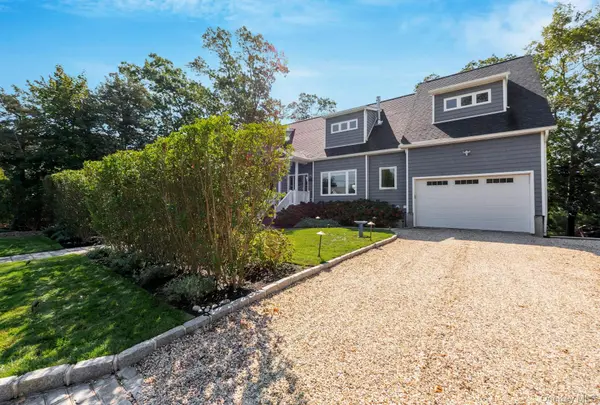 2280 Deep Hole DR, Mattituck, NY 11952