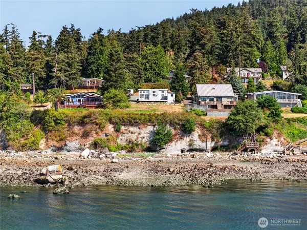 6938 Channel View DR, Anacortes, WA 98221