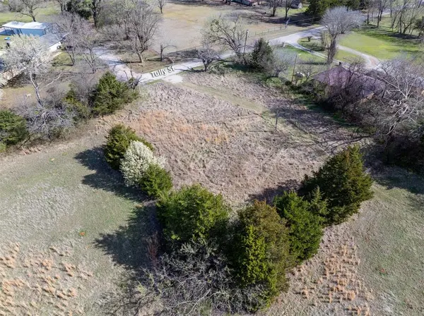 211 Tully DR, Tecumseh, OK 74873