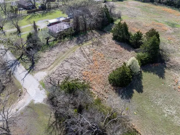 211 Tully DR, Tecumseh, OK 74873