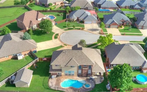 9105 SW 27th ST, Oklahoma City, OK 73128