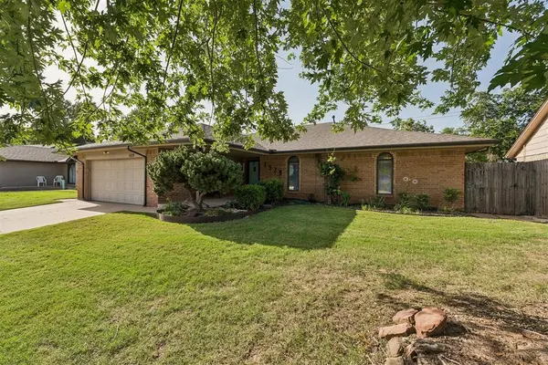 1529 Kingsgate RD, Oklahoma City, OK 73159