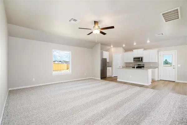 720 Luna WAY, Tuttle, OK 73089