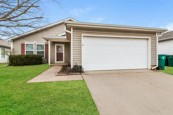 14913 Madder DR, Edmond, OK 73013