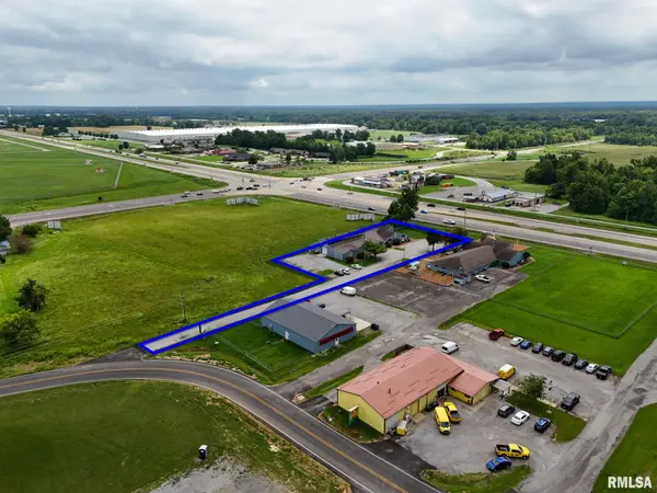 204 Rushing DR, Herrin, IL 62948