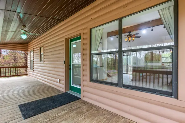 250 Little Road Lane, Reeds Spring, MO 65737