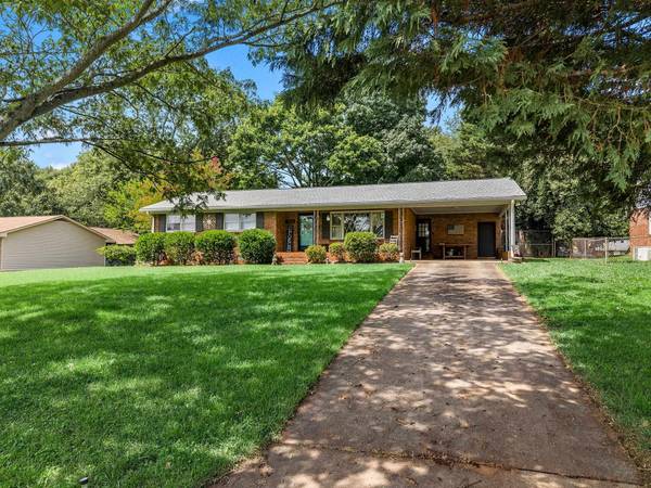 227 Ferndale DR, Boiling Springs, SC 29316