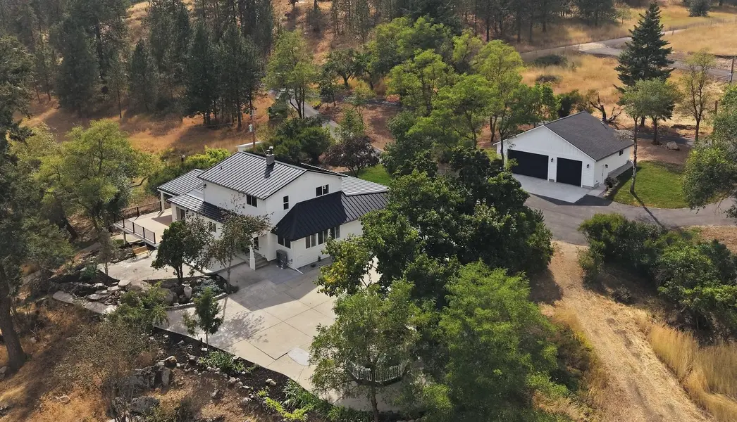 5399 S Wallbridge Rd, Deer Park, WA 99006