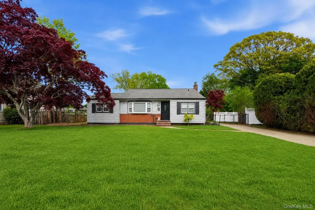 1413 Peters BLVD, Bay Shore, NY 11706