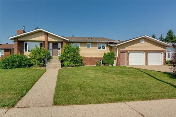 3908 39 Street Close,  Ponoka,  AB T4J 1A9