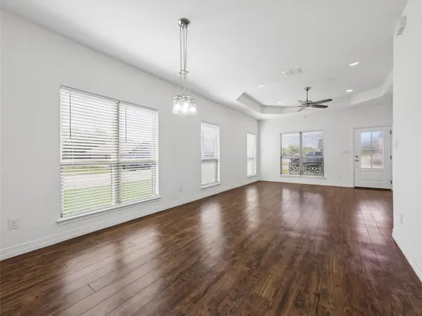 315 Sage CIR, Blanco, TX 78606