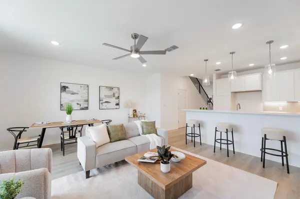 102 Tesla CIR, Round Rock, TX 78681