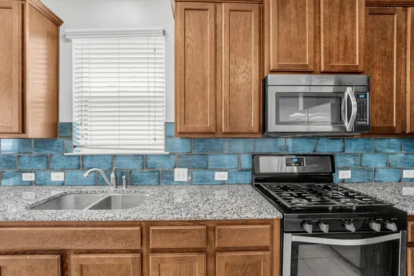 266 Twisted Oaks LN, Buda, TX 78610