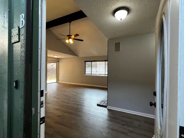 7506 Chelsea Moor #B, Austin, TX 78759