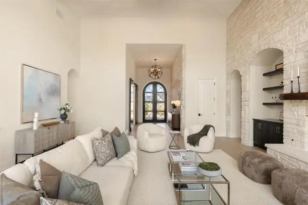 8609 Bellancia DR, Austin, TX 78738