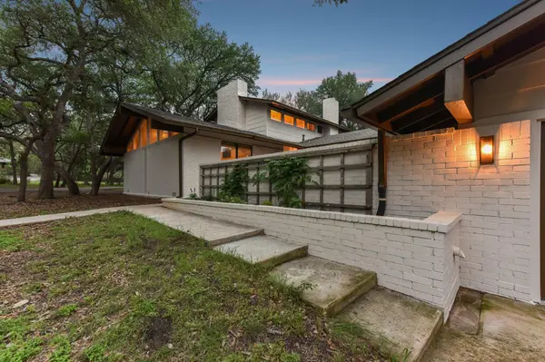 9004 Tara LN, Austin, TX 78737