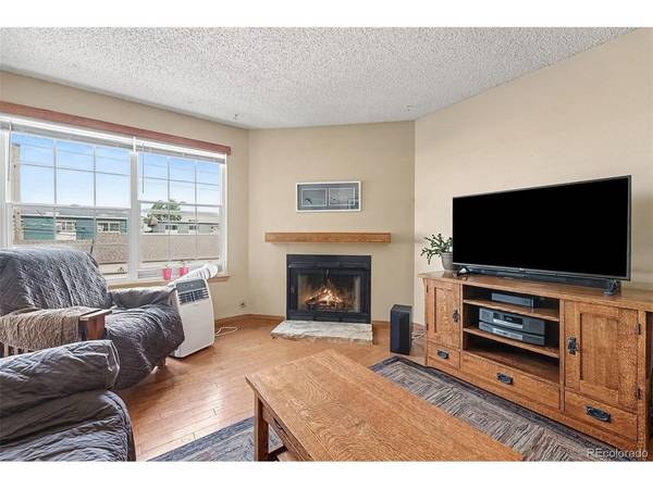 5706 W Asbury #202, Lakewood, CO 80227