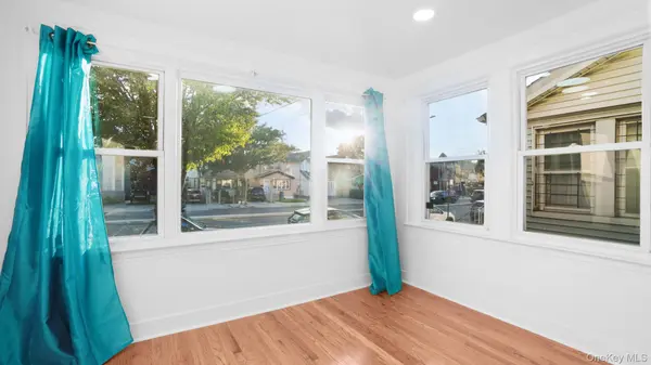 90-53 Francis Lewis BLVD, Queens Village, NY 11428