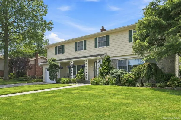 7 Herkimer AVE, Jericho, NY 11753