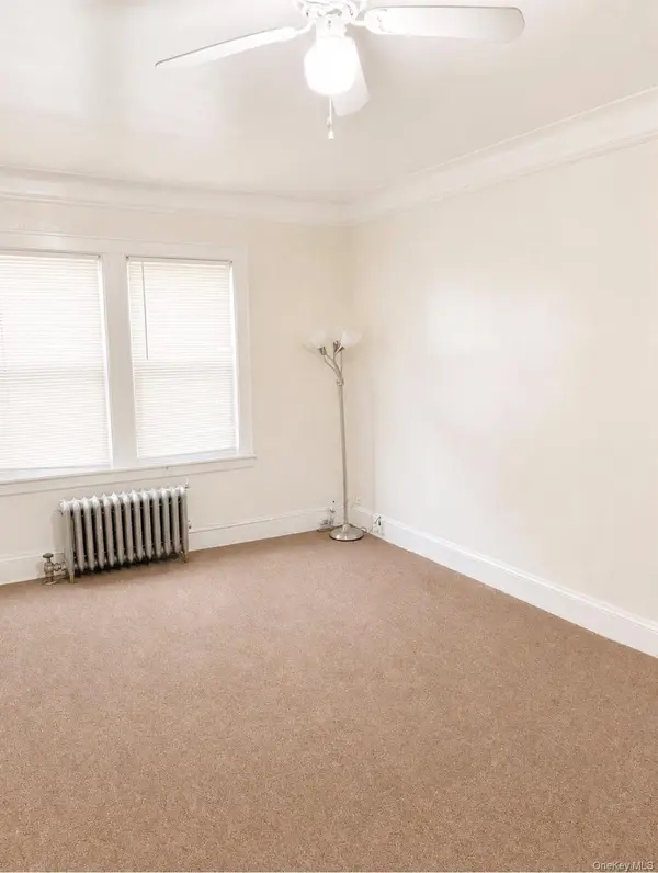 Address not disclosed, Rosedale, NY 11422