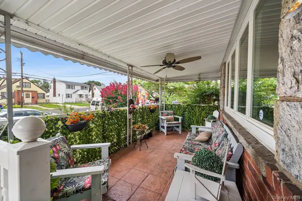 44 Belmont BLVD, Elmont, NY 11003