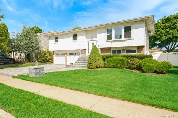221 Roosevelt AVE, Massapequa Park, NY 11762