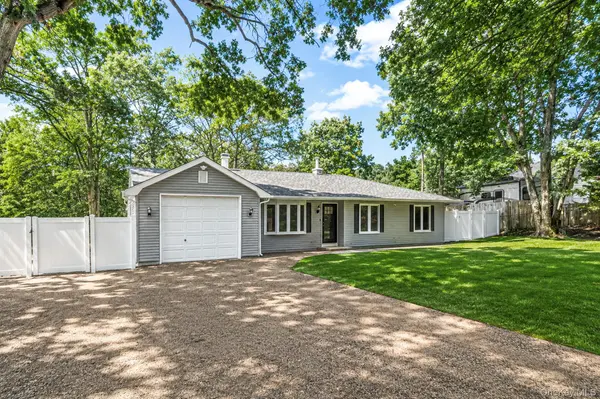 361 Decatur AVE, Shirley, NY 11967
