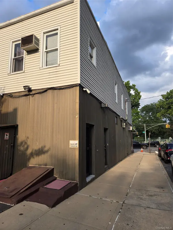 6746 80th ST, Middle Village, NY 11379