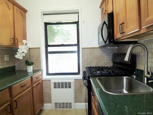 485 E Lincoln AVE #105, Mount Vernon, NY 10552