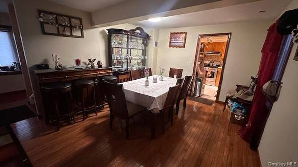 1240 Langdon BLVD, Rockville Centre, NY 11570