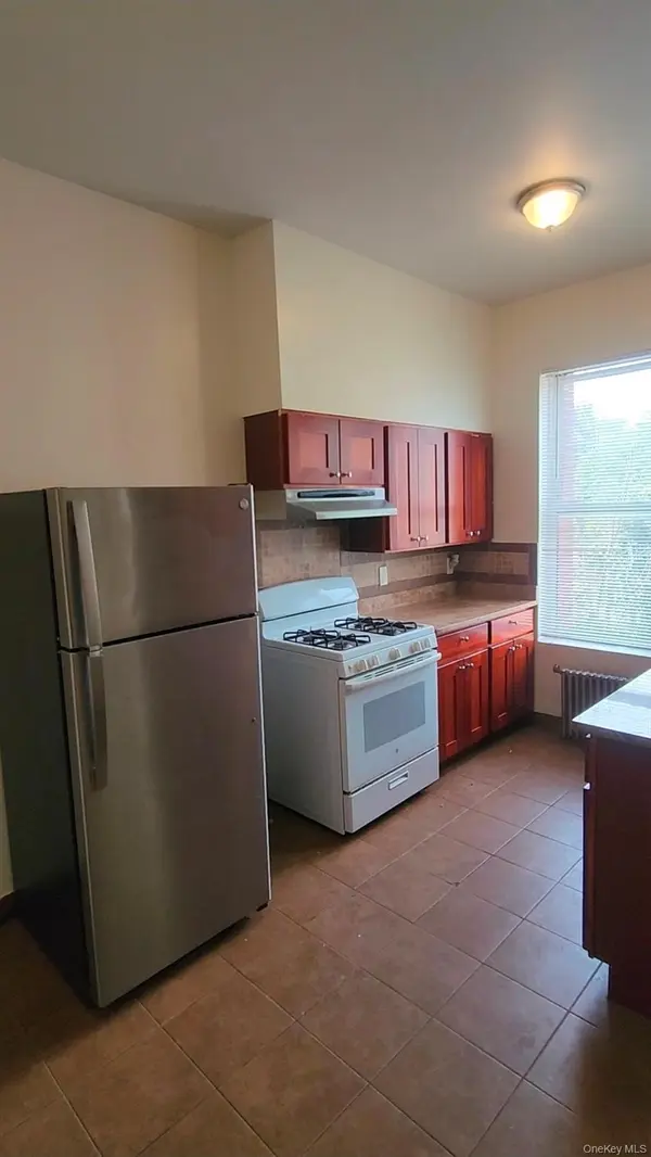 120-15 Jamaica Ave #2, Richmond Hill, NY 11418