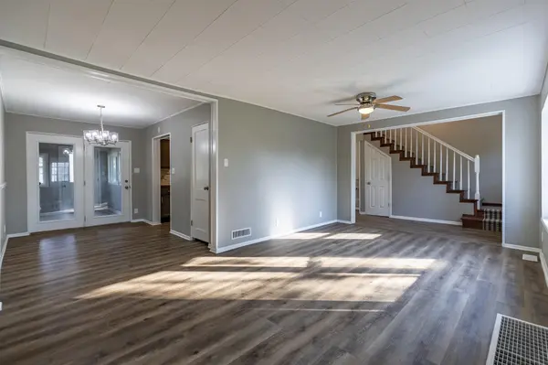1147 W 62nd AVE, Merrillville, IN 46410