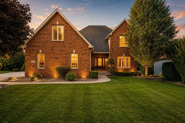 10730 Erie DR, Crown Point, IN 46307