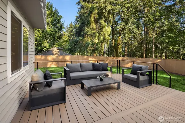 21229 NE 14th PL, Sammamish, WA 98074