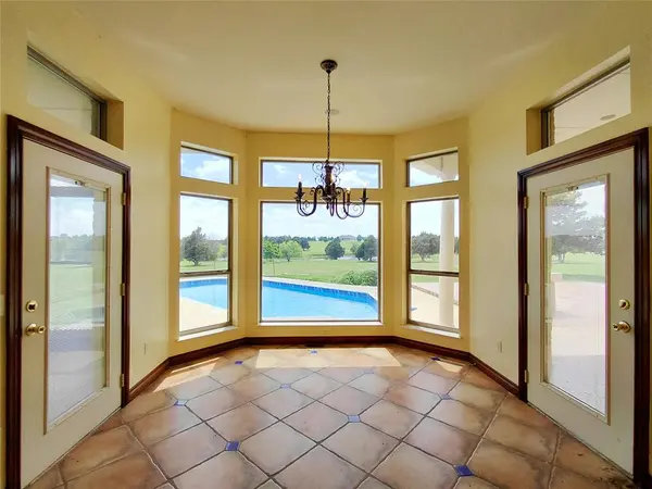 19615 Sportsman RD, Edmond, OK 73012