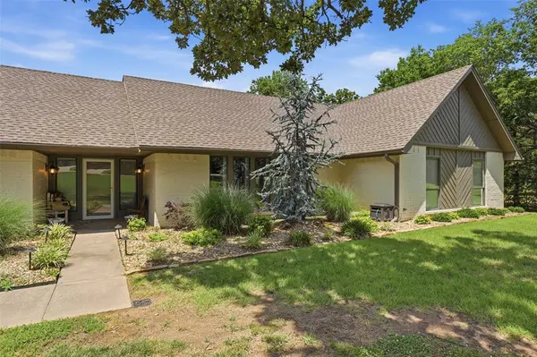 43430 Hickory DR, Tecumseh, OK 74873