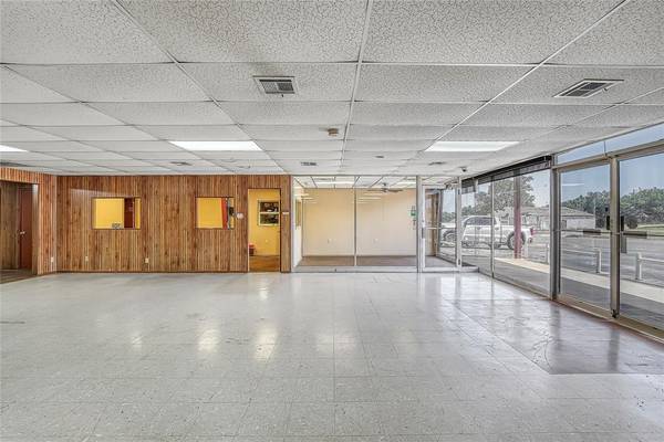 415 E Main ST, Cordell, OK 73632