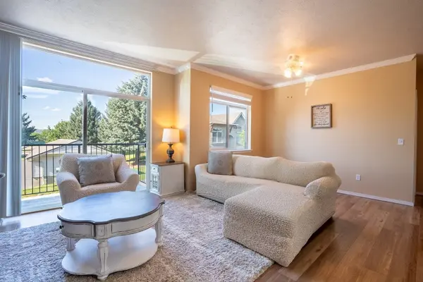 22855 E Country Vista Dr #Unit 352, Liberty Lake, WA 99019