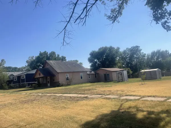 611 N Blaine, Attica, KS 67009