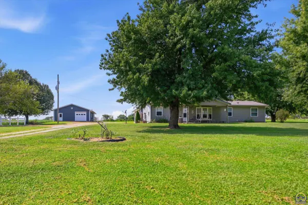 17011 S Shawnee Heights RD, Overbrook, KS 66524