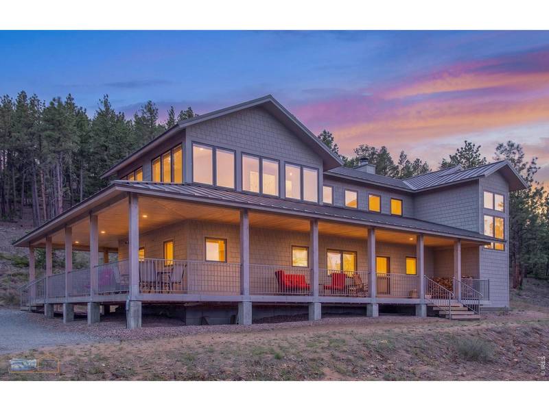 942 Spruce, Lyons, CO 80540