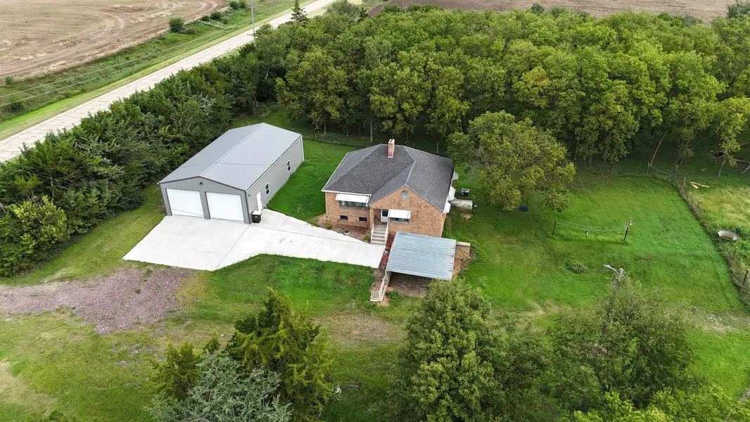 1465 170 Rd, Belleville, KS 66935