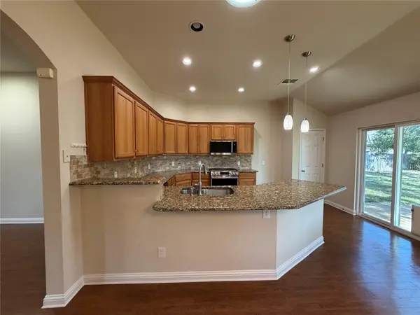 1315 Tumbling River DR, Leander, TX 78641