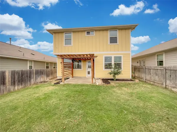 717 Twisted Oaks LN, Buda, TX 78610